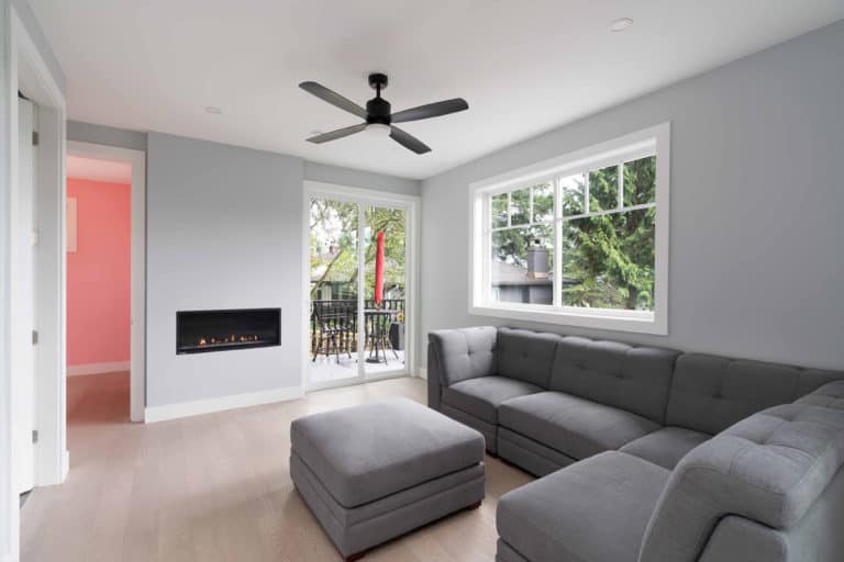 coach_house_north_vancouver_ceiling_fan_living_room