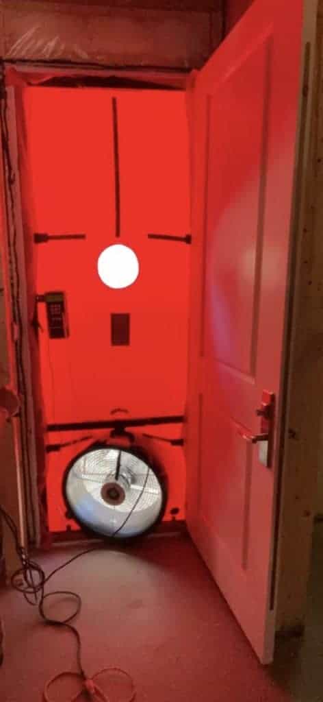 blower door test