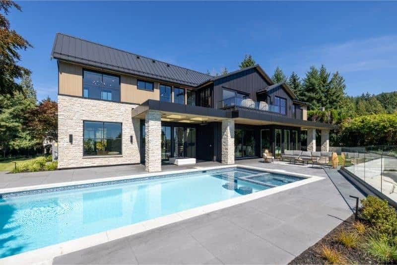 the best custom home builder in West Vancouver